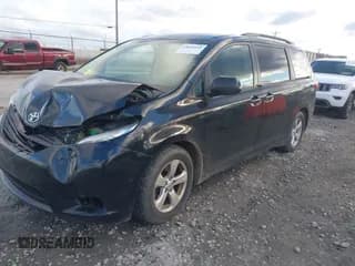 ✅ 2015 Toyota Sienna LE • VIN: 5TDKK3DCXFS571025 • Lot: 43661610. Listed on IAAI with 207,275 mi. Free auction sales archive from the USA and detailed vehicle history report at DreamBid. Image 2.