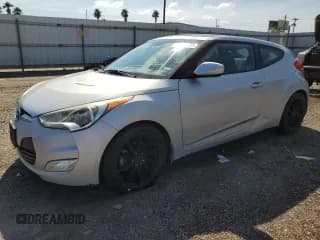 ✅ 2013 Hyundai Veloster w/Gray Int • VIN: KMHTC6AD6DU173766 • Lot: 71424434. Wystawiony na Copart z przebiegiem 106 061 mil. Bezpłatny archiwum sprzedaży aukcyjnych z USA i szczegółowy raport historii pojazdu na DreamBid. Zdjęcie 1.