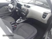 ✅ 2015 Kia Soul • VIN: KNDJN2A2XF7146729 • Лот: 43356850. Опубликован ранее на IAAI с пробегом 129 500 миль. Бесплатный доступ к архиву аукционных продаж из США и подробный отчёт об истории автомобиля на DreamBid. Изображение 5.