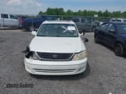 ✅ 2000 Toyota Avalon XL • VIN: 4T1BF28B7YU016818 • Lot: 42248410. Wystawiony na IAAI z przebiegiem 234 873 mil. Bezpłatny archiwum sprzedaży aukcyjnych z USA i szczegółowy raport historii pojazdu na DreamBid. Zdjęcie 13.