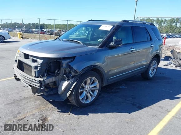✅ 2012 Ford Explorer XLT • VIN: 1FMHK8D86CGA90175 • Lot: 43500405. Wystawiony na IAAI z przebiegiem 270 657 mil. Bezpłatny archiwum sprzedaży aukcyjnych z USA i szczegółowy raport historii pojazdu na DreamBid. Zdjęcie 2.