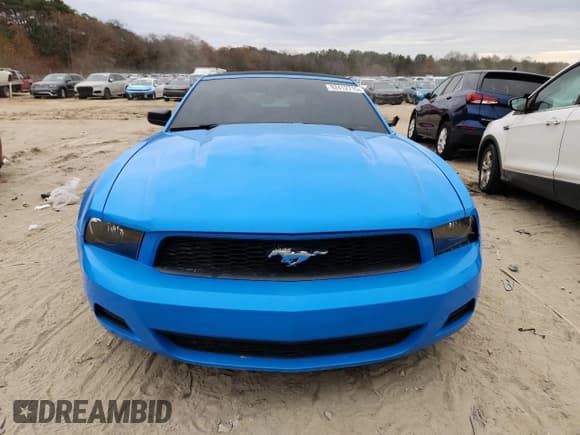 ✅ 2010 Ford Mustang V6 • VIN: 1ZVBP8EN4A5101342 • Lot: 92412715. Wystawiony na Copart z przebiegiem 163 627 mil. Bezpłatny archiwum sprzedaży aukcyjnych z USA i szczegółowy raport historii pojazdu na DreamBid. Zdjęcie 5.