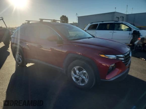 ✅ 2024 Hyundai Tucson SEL • VIN: 5NMJB3DE3RH415171 • Lot: 82661405. Wystawiony na Copart z przebiegiem 28 920 mil. Bezpłatny archiwum sprzedaży aukcyjnych z USA i szczegółowy raport historii pojazdu na DreamBid. Zdjęcie 4.