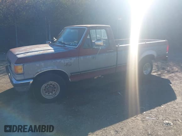 ✅ 1991 Ford F-150 • VIN: 1FTDF15Y1MNA10131 • Lot: 43787345. Wystawiony na IAAI z przebiegiem 22 513 mil. Bezpłatny archiwum sprzedaży aukcyjnych z USA i szczegółowy raport historii pojazdu na DreamBid. Zdjęcie 2.