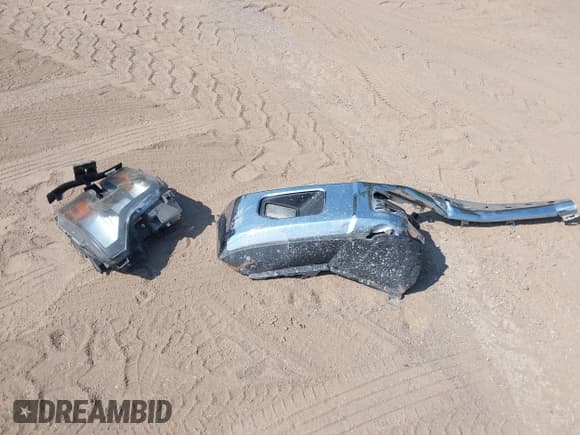 ✅ 2017 Ford F-150 XL • VIN: 1FTEW1CP7HKE10281 • Lot: 43227084. Wystawiony na IAAI z przebiegiem Nie podano. Bezpłatny archiwum sprzedaży aukcyjnych z USA i szczegółowy raport historii pojazdu na DreamBid. Zdjęcie 12.