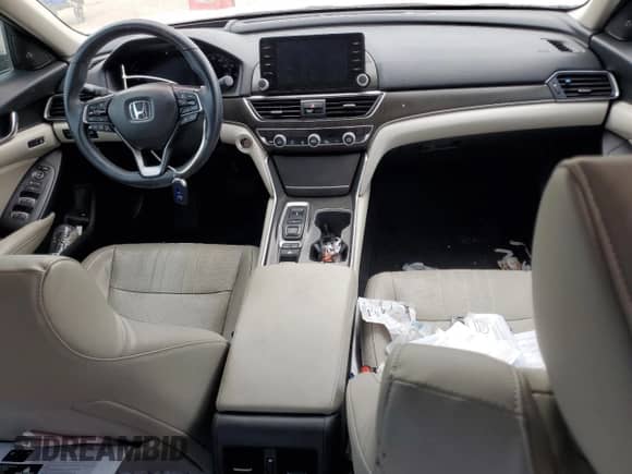 2018 Honda Accord Touring с VIN 1HGCV3F91JA017067, выставлен на аукционе Copart как лот 70592285 с пробегом 70 148 миль миль и Списание • Salvage title. История ставок и продаж доступна на DreamBid. Изображение 8.