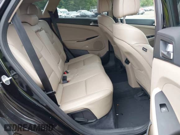 2018 Hyundai Tucson SEL z VIN KM8J33A4XJU654699, wystawiony jako IAAI lot #42993670 z przebiegiem 89 961 mil mil oraz . Historia ofert i sprzedaży dostępna na DreamBid. Obrazek 8.