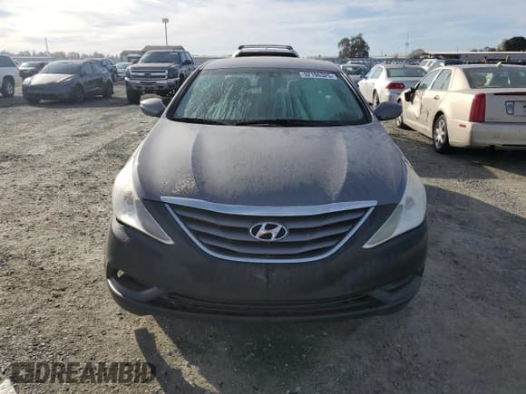 ✅ 2013 Hyundai Sonata GLS • VIN: 5NPEB4AC1DH584529 • Лот: 92196325. Опубликован ранее на Copart с пробегом 200 316 миль. Бесплатный доступ к архиву аукционных продаж из США и подробный отчёт об истории автомобиля на DreamBid. Изображение 5.