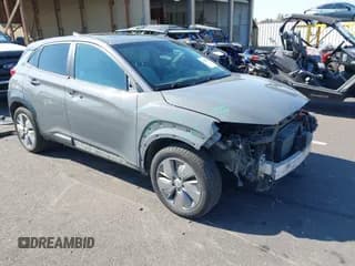 ✅ 2021 Hyundai Kona Limited • VIN: KM8K33AG5MU109450 • Лот: 43282355. Опубликован ранее на IAAI с пробегом 144 090 миль. Бесплатный доступ к архиву аукционных продаж из США и подробный отчёт об истории автомобиля на DreamBid. Изображение 1.