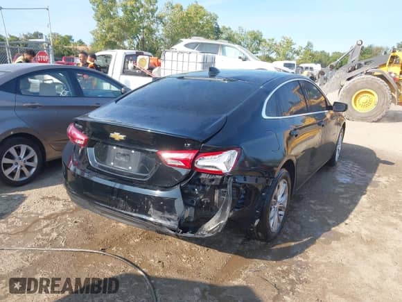2020 Chevrolet Malibu LT с VIN 1G1ZD5ST8LF013251, выставлен на аукционе IAAI как лот 43181499 с пробегом 95 705 миль миль и . История ставок и продаж доступна на DreamBid. Изображение 4.