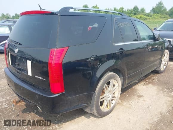 ✅ 2007 Cadillac SRX • VIN: 1GYEE637870164930 • Лот: 42902130. Опубликован ранее на IAAI с пробегом 176 819 миль. Бесплатный доступ к архиву аукционных продаж из США и подробный отчёт об истории автомобиля на DreamBid. Изображение 4.