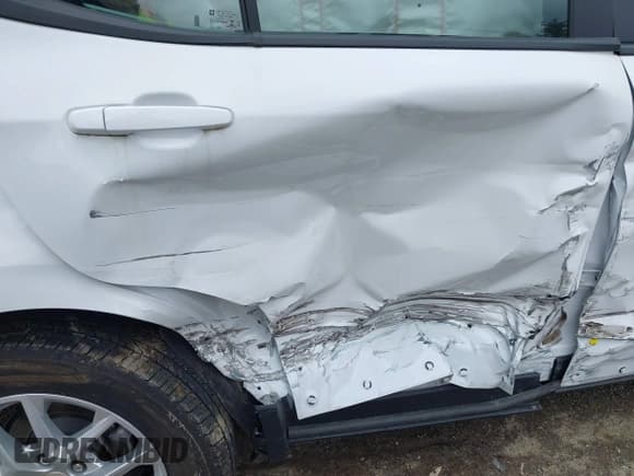 ✅ 2023 Chevrolet Equinox LS • VIN: 3GNAXSEG1PL124784 • Lot: 42322691. Listed on IAAI with 25,021 mi. Free auction sales archive from the USA and detailed vehicle history report at DreamBid. Image 19.