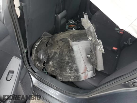 ✅ 2024 Nissan Sentra S • VIN: 3N1AB8BV6RY268417 • Lot: 55826095. Listed on Copart with 11,353 mi. Free auction sales archive from the USA and detailed vehicle history report at DreamBid. Image 12.