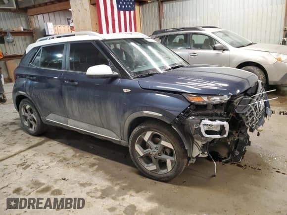 ✅ 2022 Hyundai Venue Limited • VIN: KMHRC8A37NU153198 • Lot: 42624385. Listed on Copart with 33,185 mi. Free auction sales archive from the USA and detailed vehicle history report at DreamBid. Image 4.