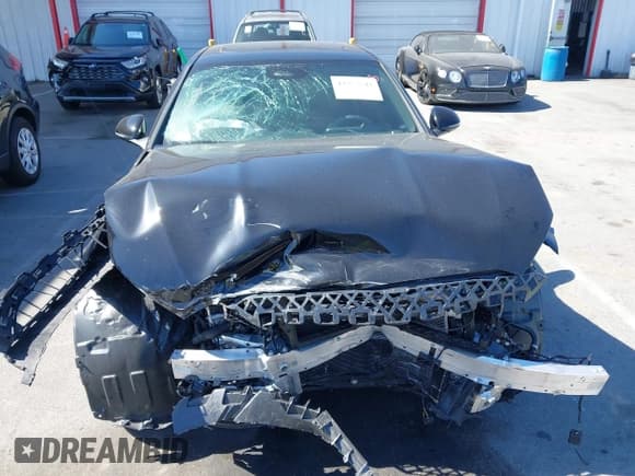 ✅ 2022 Mercedes-Benz C 300 • VIN: W1KAF4GB6NR064263 • Lot: 43357547. Wystawiony na IAAI z przebiegiem 22 910 mil. Bezpłatny archiwum sprzedaży aukcyjnych z USA i szczegółowy raport historii pojazdu na DreamBid. Zdjęcie 12.