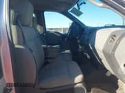 ✅ 2004 Ford F-150 XL • VIN: 1FTVF12524NA92028 • Lot: 43919533. Wystawiony na IAAI z przebiegiem 118 793 mil. Bezpłatny archiwum sprzedaży aukcyjnych z USA i szczegółowy raport historii pojazdu na DreamBid. Zdjęcie 8.