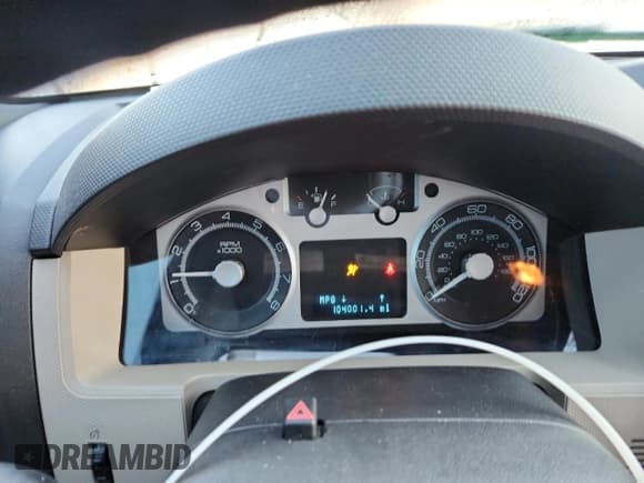 ✅ 2009 Mercury Mariner Premier • VIN: 4M2CU97G09KJ21857 • Лот: 90717455. Опубликован ранее на Copart с пробегом 104 001 миль. Бесплатный доступ к архиву аукционных продаж из США и подробный отчёт об истории автомобиля на DreamBid. Изображение 9.