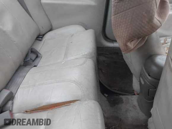 ✅ 2000 Oldsmobile Alero GLS • VIN: 1G3NF12E0YC321050 • Лот: 42138735. Опубликован ранее на IAAI с пробегом 128 910 миль. Бесплатный доступ к архиву аукционных продаж из США и подробный отчёт об истории автомобиля на DreamBid. Изображение 8.