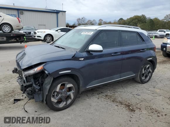 ✅ 2022 Hyundai Venue SEL • VIN: KMHRC8A35NU153460 • Lot: 82672614. Listed on Copart with 60,561 mi. Free auction sales archive from the USA and detailed vehicle history report at DreamBid. Image 1.