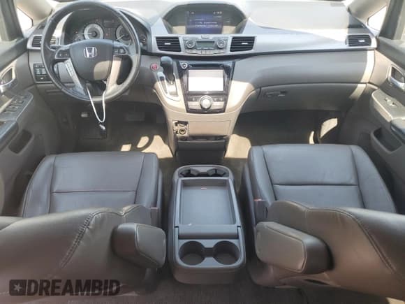 ✅ 2014 Honda Odyssey EX-L • VIN: 5FNRL5H69EB088348 • Lot: 55472845. Listed on Copart with 182,678 mi. Free auction sales archive from the USA and detailed vehicle history report at DreamBid. Image 8.