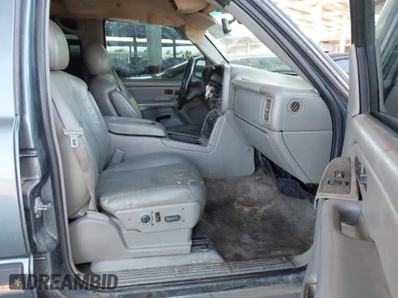 ✅ 2006 Chevrolet Silverado 1500 LT1 • VIN: 2GCEC13T461242537 • Лот: 43057077. Опубликован ранее на IAAI с пробегом Не указан. Бесплатный доступ к архиву аукционных продаж из США и подробный отчёт об истории автомобиля на DreamBid. Изображение 5.