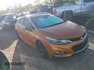 2017 Chevrolet Cruze Premier z VIN 3G1BF6SM6HS540153, wystawiony jako IAAI lot #43391698 z przebiegiem 115 761 mil mil oraz . Historia ofert i sprzedaży dostępna na DreamBid. Obrazek 1.
