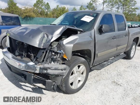 ✅ 2007 Chevrolet Silverado 1500 1LT • VIN: 3GCEC13J27G510315 • Lot: 41509767. Wystawiony na IAAI z przebiegiem 273 602 mil. Bezpłatny archiwum sprzedaży aukcyjnych z USA i szczegółowy raport historii pojazdu na DreamBid. Zdjęcie 6.