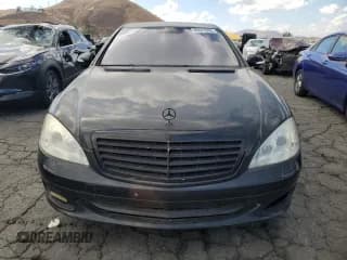 ✅ 2007 Mercedes-Benz S 550 • VIN: WDDNG71X77A014848 • Лот: 84070365. Опубликован ранее на Copart с пробегом 140 818 миль. Бесплатный доступ к архиву аукционных продаж из США и подробный отчёт об истории автомобиля на DreamBid. Изображение 5.