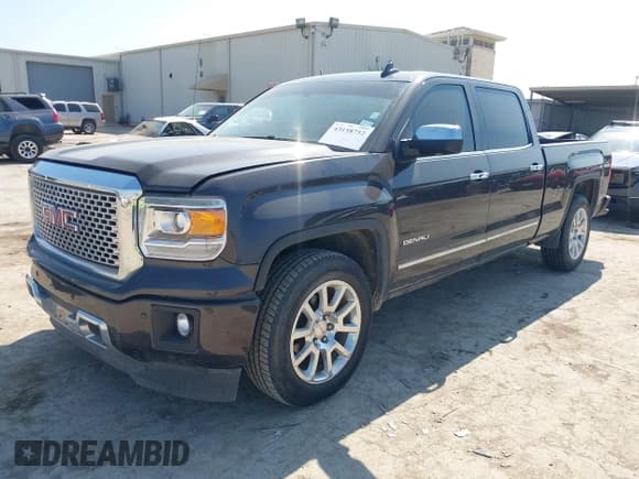 ✅ 2015 GMC Sierra 1500 Denali • VIN: 3GTU2WEJ3FG199436 • Lot: 43158752. Listed on IAAI with 109,949 mi. Free auction sales archive from the USA and detailed vehicle history report at DreamBid. Image 2.