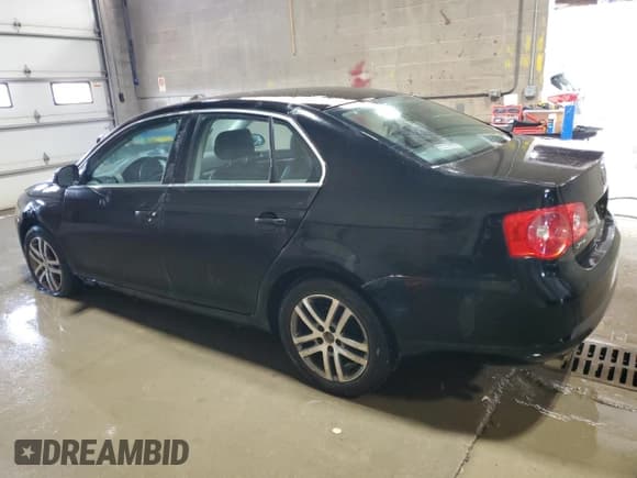 ✅ 2006 Volkswagen Jetta 2.5L • VIN: 3VWRF71K86M669179 • Лот: 56434375. Опубликован ранее на Copart с пробегом 175 120 миль. Бесплатный доступ к архиву аукционных продаж из США и подробный отчёт об истории автомобиля на DreamBid. Изображение 2.