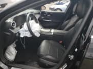 ✅ 2022 Mercedes-Benz C 300 • VIN: W1KAF4HB2NR015821 • Lot: 69920445. Wystawiony na Copart z przebiegiem Nie podano. Bezpłatny archiwum sprzedaży aukcyjnych z USA i szczegółowy raport historii pojazdu na DreamBid. Zdjęcie 7.