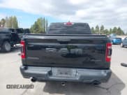 ✅ 2021 Ram 1500 Rebel • VIN: 1C6SRFLTXMN574032 • Lot: 43409254. Wystawiony na IAAI z przebiegiem 34 480 mil. Bezpłatny archiwum sprzedaży aukcyjnych z USA i szczegółowy raport historii pojazdu na DreamBid. Zdjęcie 17.