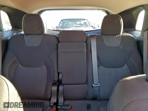 ✅ 2016 Jeep Cherokee Latitude • VIN: 1C4PJMCB2GW366677 • Lot: 94140665. Wystawiony na Copart z przebiegiem 78 718 mil. Bezpłatny archiwum sprzedaży aukcyjnych z USA i szczegółowy raport historii pojazdu na DreamBid. Zdjęcie 10.