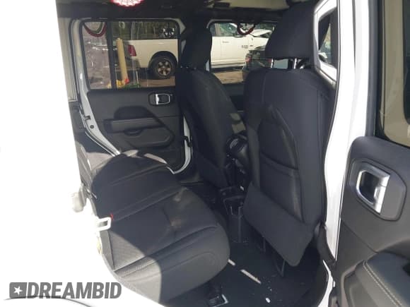 ✅ 2021 Jeep Wrangler Unlimited Sahara • VIN: 1C4HJXEN9MW506930 • Lot: 42571985. Listed on IAAI with 39,031 mi. Free auction sales archive from the USA and detailed vehicle history report at DreamBid. Image 8.