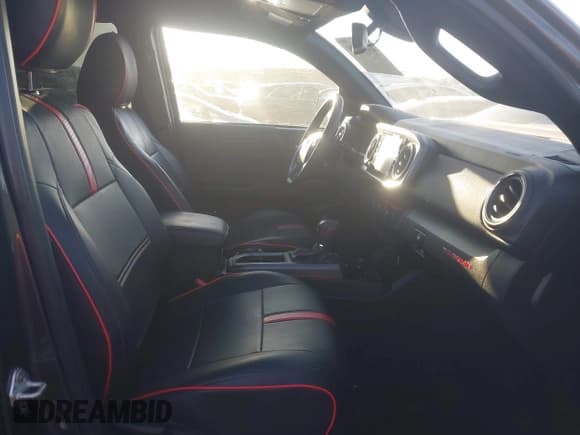 ✅ 2022 Toyota Tacoma TRD Off Road • VIN: 3TMCZ5AN0NM506202 • Лот: 43846201. Опубликован ранее на IAAI с пробегом 27 048 миль. Бесплатный доступ к архиву аукционных продаж из США и подробный отчёт об истории автомобиля на DreamBid. Изображение 5.