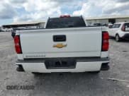 ✅ 2017 Chevrolet Silverado 1500 Custom • VIN: 1GCRCPEH8HZ364776 • Lot: 63653205. Wystawiony na Copart z przebiegiem 117 397 mil. Bezpłatny archiwum sprzedaży aukcyjnych z USA i szczegółowy raport historii pojazdu na DreamBid. Zdjęcie 6.