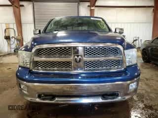 2010 Dodge 1500 Laramie z VIN 1D7RV1CT5AS232724, wystawiony jako Copart lot #74557574 z przebiegiem 168 443 mil mil oraz Czysty tytuł • Clean title. Historia ofert i sprzedaży dostępna na DreamBid. Obrazek 5.