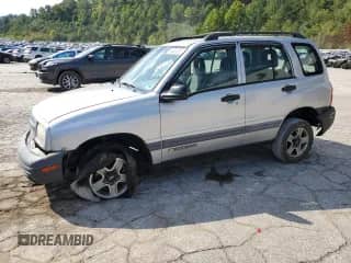 2002 Chevrolet Tracker z VIN 2CNBJ13C726912437, wystawiony jako Copart lot #68384355 z przebiegiem 128 170 mil mil oraz Szkoda całkowita • Salvage title. Historia ofert i sprzedaży dostępna na DreamBid. Obrazek 1.