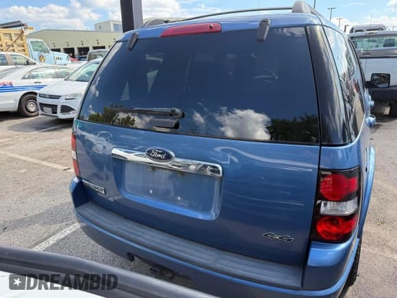 ✅ 2009 Ford Explorer XLT • VIN: 1FMEU73E19UA39353 • Lot: 85072445. Listed on Copart with Not provided. Free auction sales archive from the USA and detailed vehicle history report at DreamBid. Image 6.