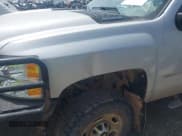 ✅ 2011 Chevrolet Silverado 2500HD • VIN: 1GB2KVCG0BZ409840 • Lot: 42944133. Wystawiony na IAAI z przebiegiem Nie podano. Bezpłatny archiwum sprzedaży aukcyjnych z USA i szczegółowy raport historii pojazdu na DreamBid. Zdjęcie 6.