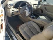 ✅ 2005 Mercedes-Benz CLK 500 • VIN: WDBTJ75J15F149816 • Lot: 67644195. Wystawiony na Copart z przebiegiem 232 331 mil. Bezpłatny archiwum sprzedaży aukcyjnych z USA i szczegółowy raport historii pojazdu na DreamBid. Zdjęcie 8.