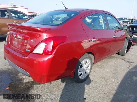 ✅ 2016 Nissan Versa S • VIN: 3N1CN7AP1GL863201 • Lot: 43612686. Listed on IAAI with 121,502 mi. Free auction sales archive from the USA and detailed vehicle history report at DreamBid. Image 4.