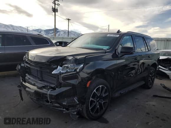 2021 Chevrolet Tahoe RST z VIN 1GNSKRKT8MR285506, wystawiony jako Copart lot #43118385 z przebiegiem 84 201 mil mil oraz Szkoda całkowita • Salvage title. Historia ofert i sprzedaży dostępna na DreamBid. Obrazek 1.