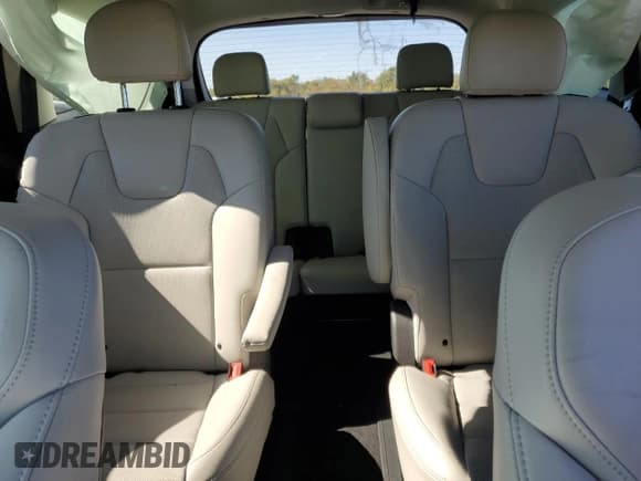 ✅ 2024 Kia Telluride S • VIN: 5XYP64GC5RG535112 • Lot: 89438765. Listed on Copart with 32,091 mi. Free auction sales archive from the USA and detailed vehicle history report at DreamBid. Image 10.