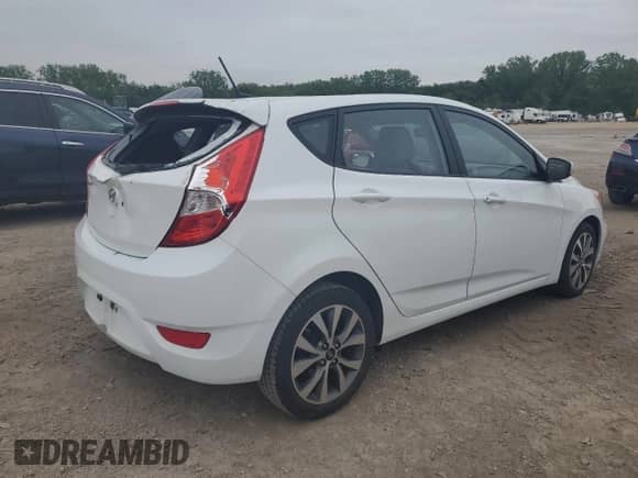 ✅ 2015 Hyundai Accent Sport • VIN: KMHCU5AE7FU201206 • Lot: 55095255. Wystawiony na Copart z przebiegiem 104 019 mil. Bezpłatny archiwum sprzedaży aukcyjnych z USA i szczegółowy raport historii pojazdu na DreamBid. Zdjęcie 3.