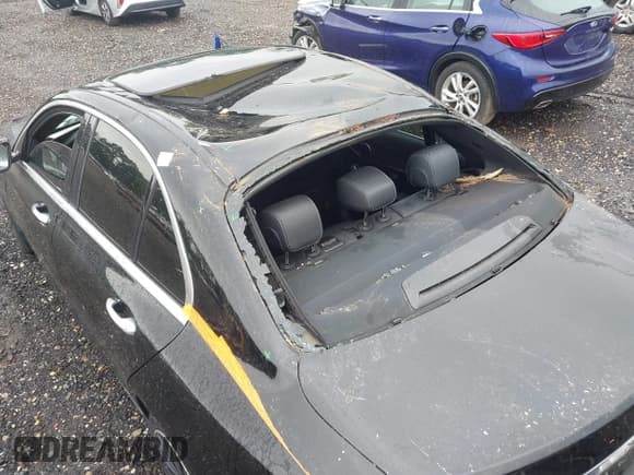 ✅ 2020 Mercedes-Benz C 300 • VIN: WDDWF8EB8LR561957 • Lot: 42695368. Wystawiony na IAAI z przebiegiem 81 466 mil. Bezpłatny archiwum sprzedaży aukcyjnych z USA i szczegółowy raport historii pojazdu na DreamBid. Zdjęcie 6.