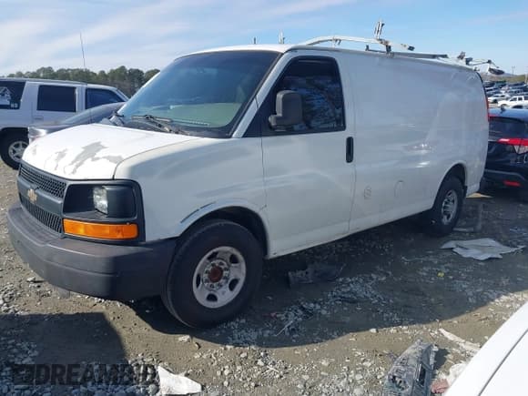 ✅ 2011 Chevrolet Express Cargo • VIN: 1GCWGFCG4B1150529 • Lot: 41336117. Listed on IAAI with 328,644 mi. Free auction sales archive from the USA and detailed vehicle history report at DreamBid. Image 14.