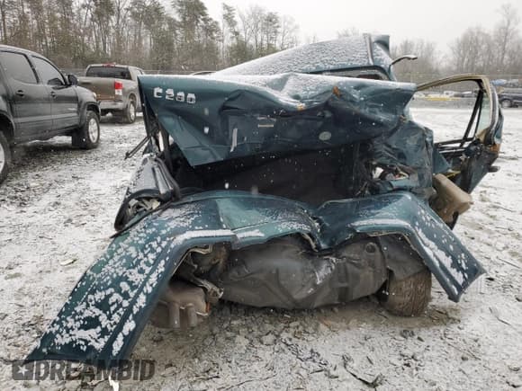 ✅ 1998 Mercedes-Benz C 230/260/280/320 • VIN: WDBHA23G7WA578330 • Lot: 58569875. Wystawiony na Copart z przebiegiem Nie podano. Bezpłatny archiwum sprzedaży aukcyjnych z USA i szczegółowy raport historii pojazdu na DreamBid. Zdjęcie 6.