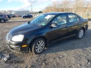 ✅ 2010 Volkswagen Jetta SE • VIN: 3VWRZ7AJXAM158192 • Lot: 43702550. Listed on IAAI with 140,702 mi. Free auction sales archive from the USA and detailed vehicle history report at DreamBid. Image 2.