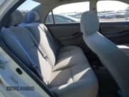 ✅ 2004 Toyota Corolla LE • VIN: 2T1BR32E94C270087 • Lot: 43645532. Wystawiony na IAAI z przebiegiem 202 556 mil. Bezpłatny archiwum sprzedaży aukcyjnych z USA i szczegółowy raport historii pojazdu na DreamBid. Zdjęcie 8.